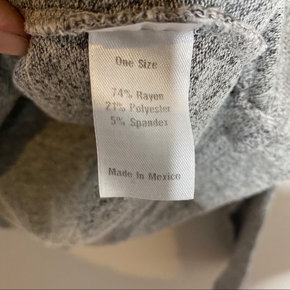[Brandy Melville] Gray Basic Hoodie Sweatshirt - Picture 5 of 7